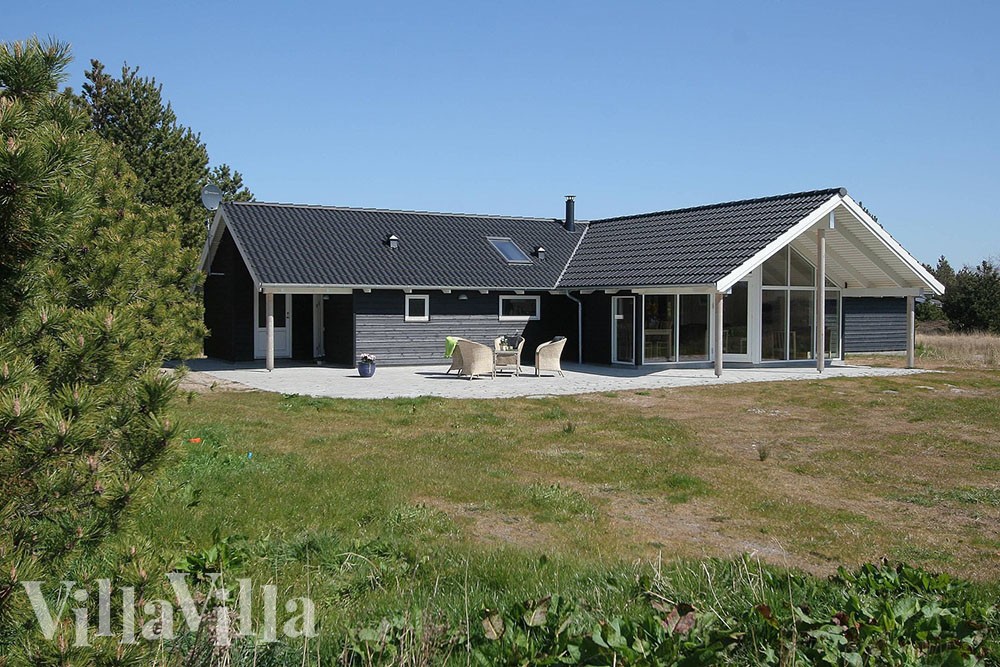 Dieses gemütliche Whirlpoolhaus für 14 Personen befindet sich an zentraler Stelle auf der naturschönen Ferieninsel Rømø in der nähe vom gemütlichen Ort.